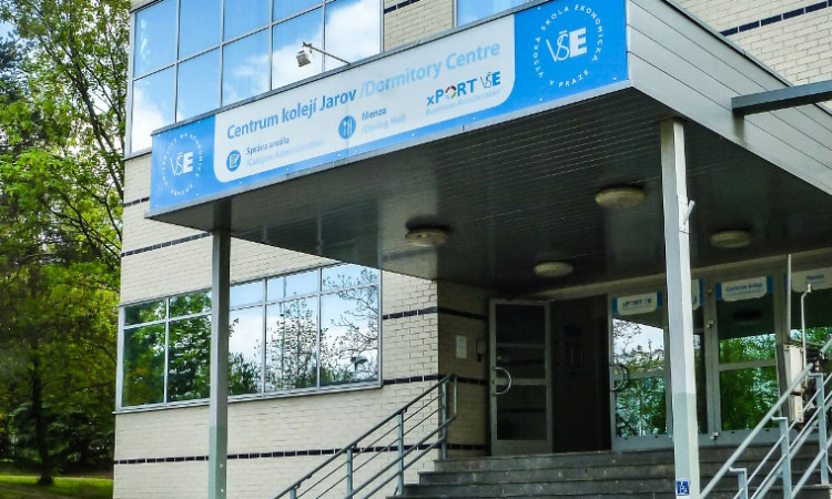 The Jarov canteen is CLOSED due to a change of service provider