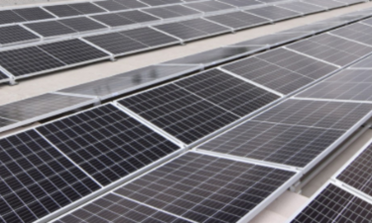 Prohlídka fotovoltaické elektrárny na Jižním Městě